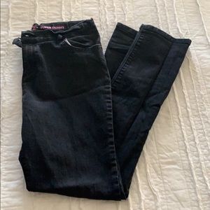 Children’s place girls size 16 black jeans